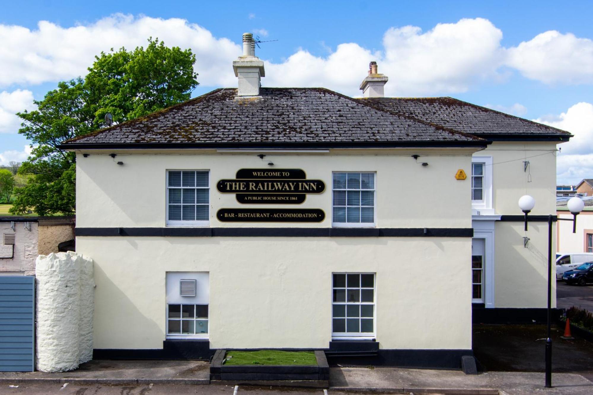 The Railway Inn Galmpton Buitenkant foto