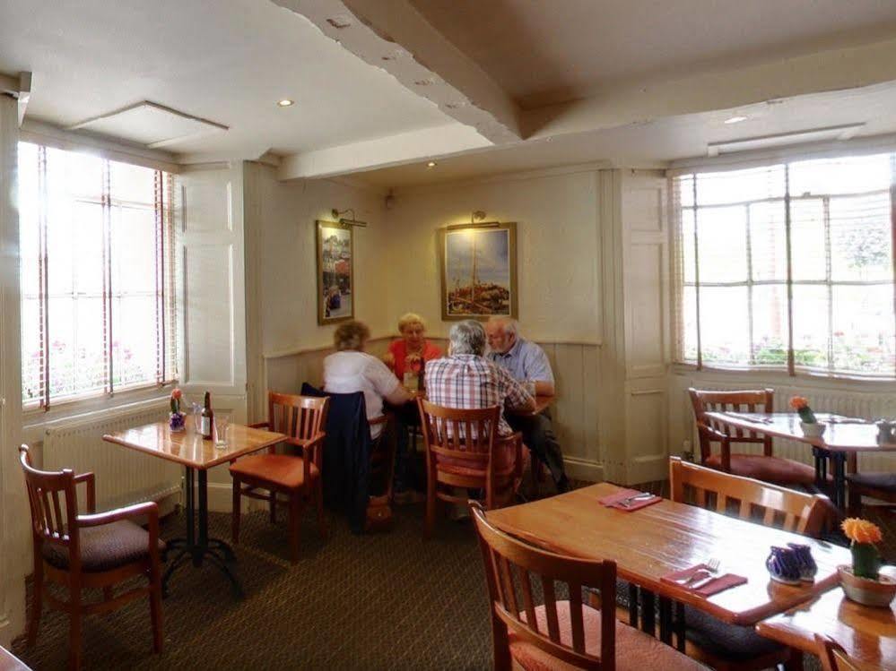 The Railway Inn Galmpton Buitenkant foto